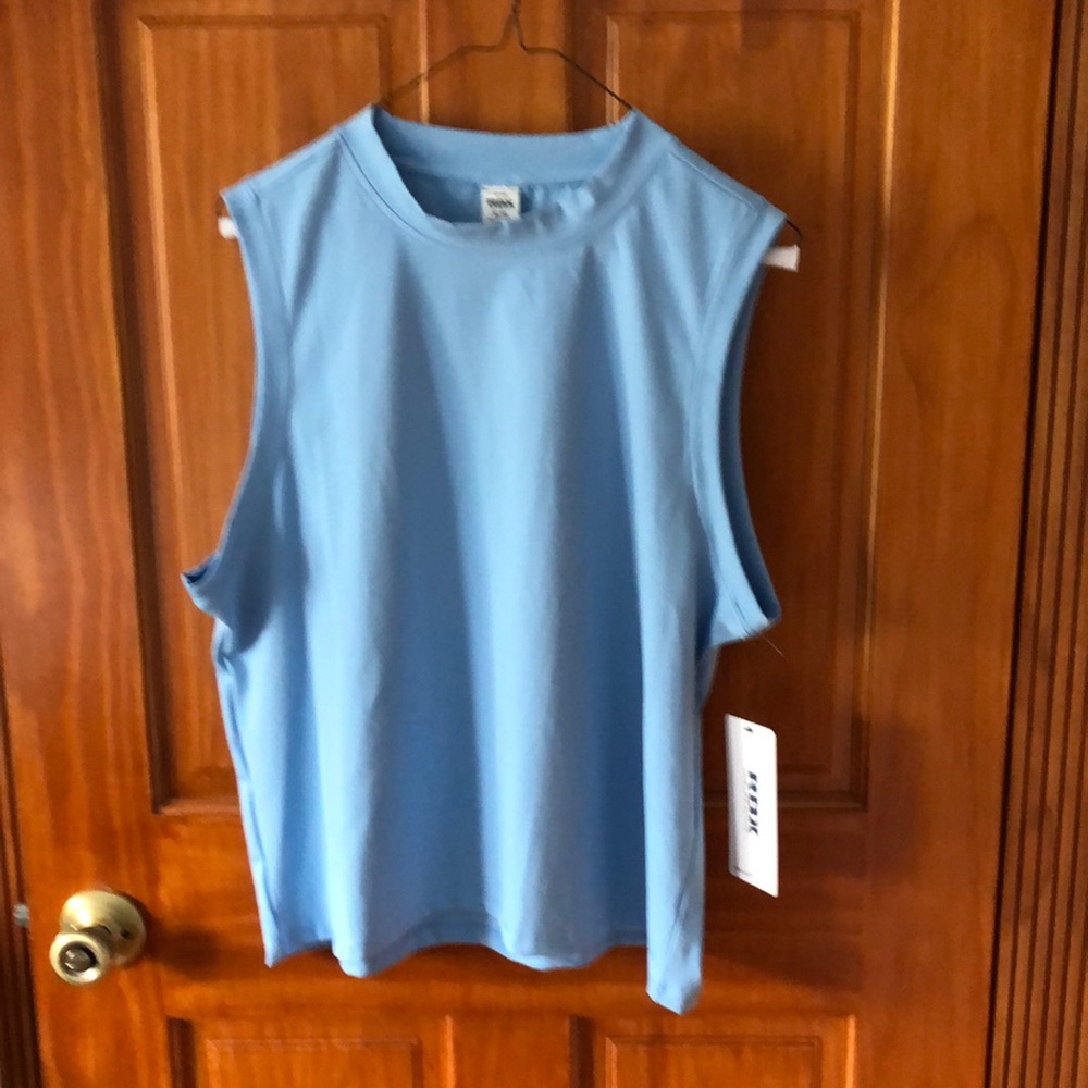 NWT RBX athletic wear- sleeveless top - size XL - sky blue